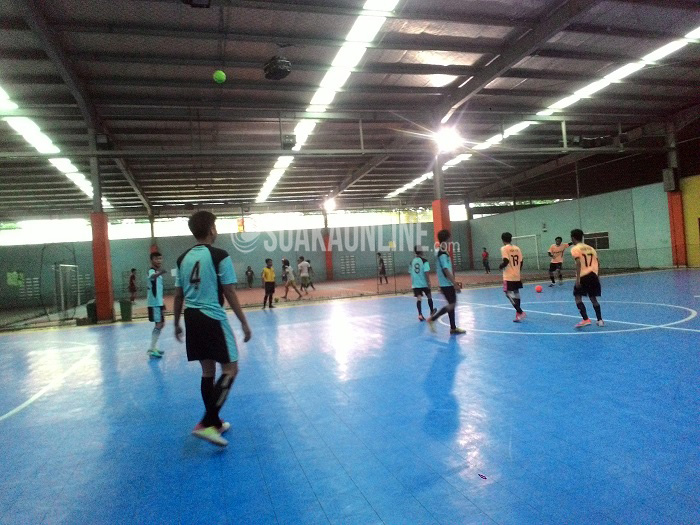 Pertandingan final futsal putra Pekan Olahraga Mahasiswa Teknik Informatika (Pormasi), Minggu (10/4/2016) di Mayasari Sports Hall, Bandung. Jurusan Informatika angkatan 2013 keluar sebagai juara futsal usai mengalahkan Informatika 2012.